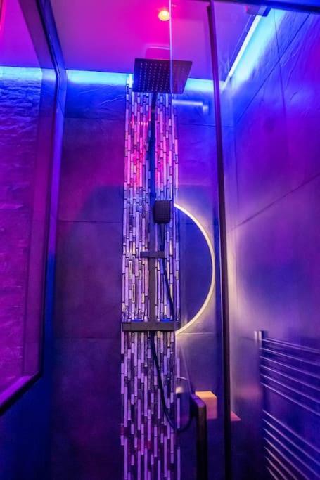 Appartamento Blue Night - Jacuzzi - Bord De Seine Corbeil-Essonnes Esterno foto