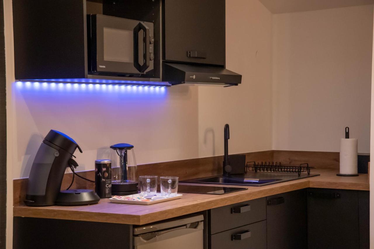 Appartamento Blue Night - Jacuzzi - Bord De Seine Corbeil-Essonnes Esterno foto